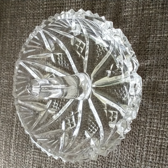 Jewelry - Ring holder